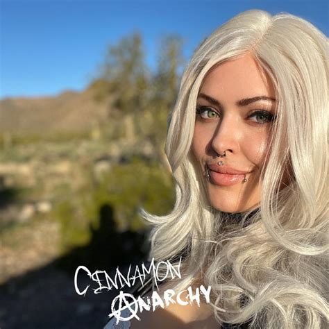 Cinnamon Anarchy (@cinnamonanarchyofficial)